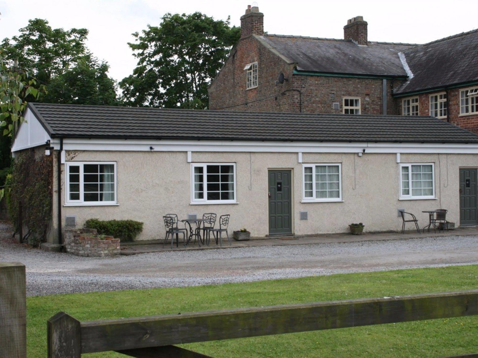 The Manor Guest House 요크 외부 사진