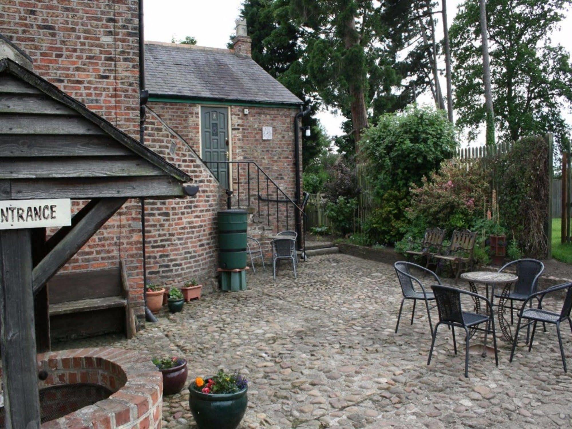 The Manor Guest House 요크 외부 사진
