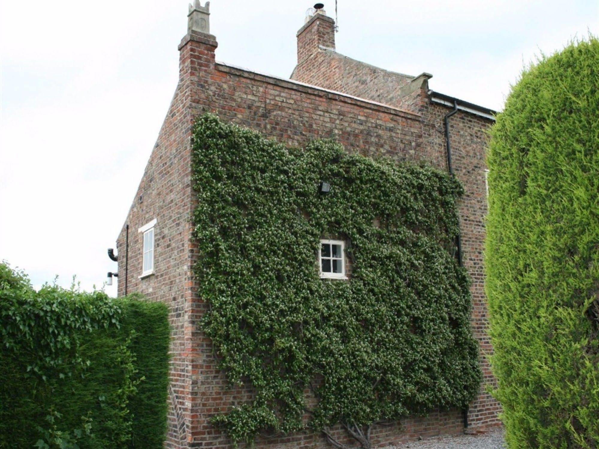The Manor Guest House 요크 외부 사진